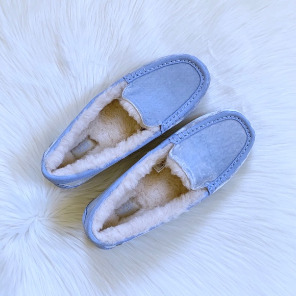UGG Ansley Velvet Outdoor/Indoor Slippers - Picture 2 of 6